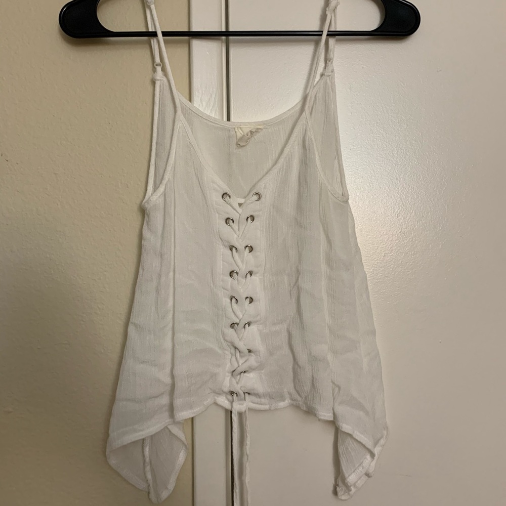Forever 21 white lace up spaghetti strap/crop🦋